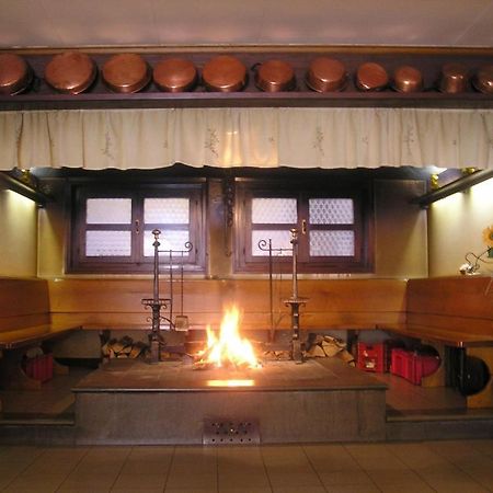 Albergo Leon Bianco Moggio Udinese Extérieur photo